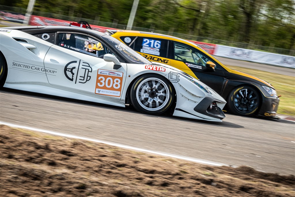 Special Saloon Car brølede sæsonen i gang på Padborg Park
(Foto: Grippo)